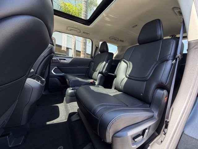 2027 INFINITI QX80 LUXE LUXE AWD *Ltd Avail* Twin Turbo Premium Gasoline V-6 3.5 L/213 [21]