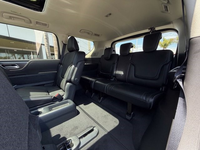 2027 INFINITI QX80 LUXE LUXE AWD *Ltd Avail* Twin Turbo Premium Gasoline V-6 3.5 L/213 [26]