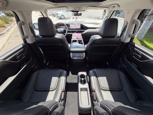 2027 INFINITI QX80 LUXE LUXE AWD *Ltd Avail* Twin Turbo Premium Gasoline V-6 3.5 L/213 [34]