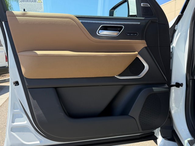 2027 INFINITI QX80 LUXE LUXE AWD Twin Turbo Premium Gasoline V-6 3.5 L/213 [11]
