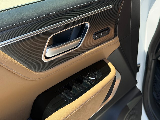 2027 INFINITI QX80 LUXE LUXE AWD Twin Turbo Premium Gasoline V-6 3.5 L/213 [12]