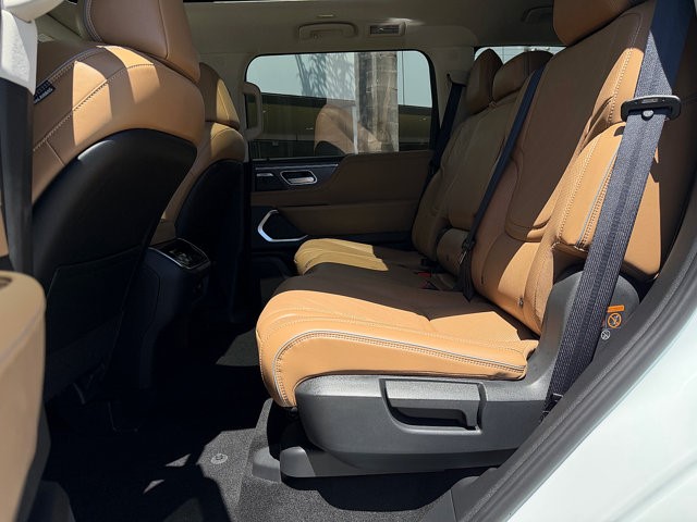 2027 INFINITI QX80 LUXE LUXE AWD Twin Turbo Premium Gasoline V-6 3.5 L/213 [20]