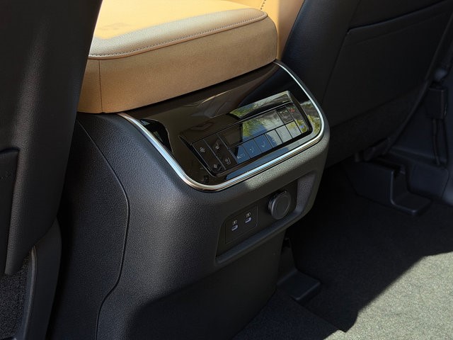 2027 INFINITI QX80 LUXE LUXE AWD Twin Turbo Premium Gasoline V-6 3.5 L/213 [21]