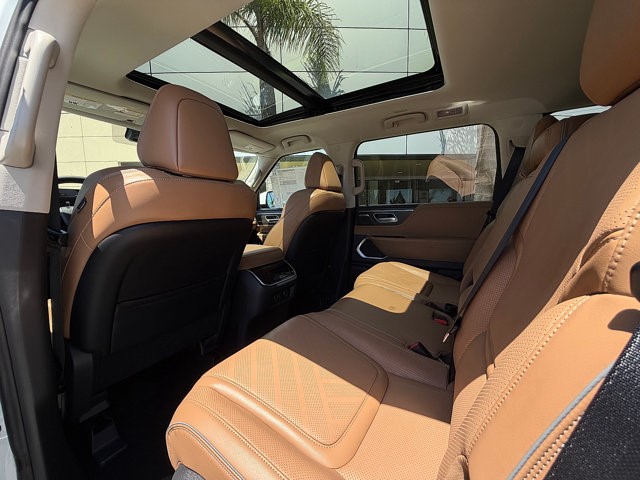 2027 INFINITI QX80 LUXE LUXE AWD Twin Turbo Premium Gasoline V-6 3.5 L/213 [22]