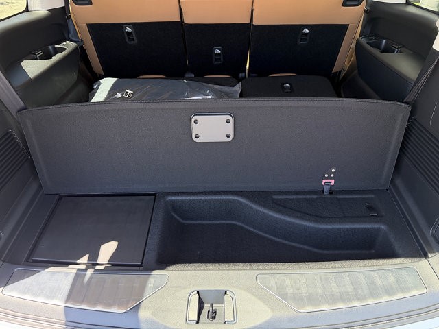 2027 INFINITI QX80 LUXE LUXE AWD Twin Turbo Premium Gasoline V-6 3.5 L/213 [27]