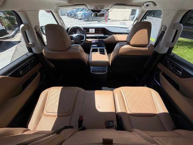 2027 INFINITI QX80 LUXE LUXE AWD Twin Turbo Premium Gasoline V-6 3.5 L/213 [30]