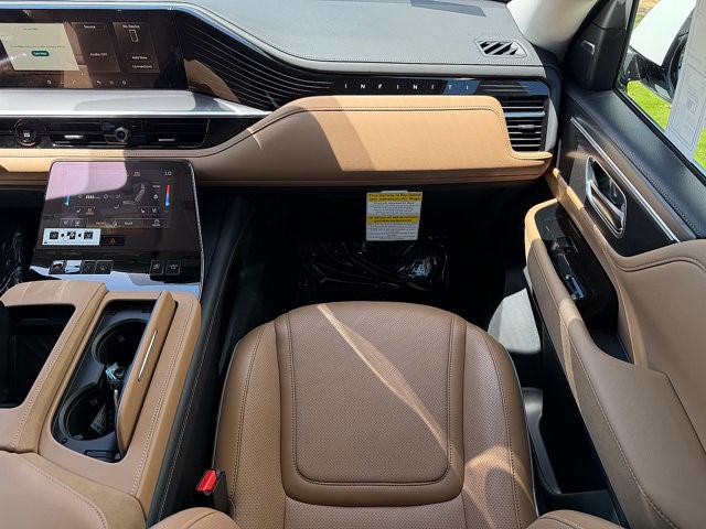 2027 INFINITI QX80 LUXE LUXE AWD Twin Turbo Premium Gasoline V-6 3.5 L/213 [34]