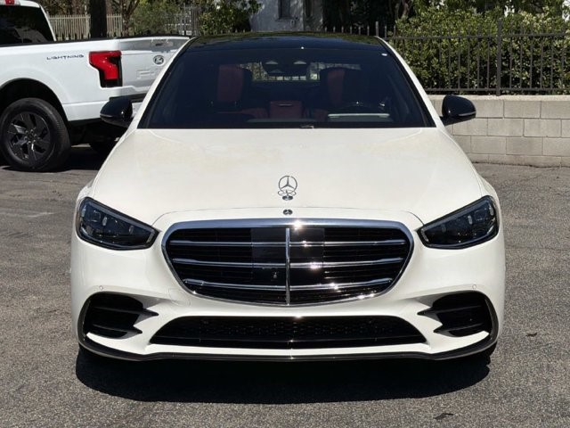 2023 Mercedes-Benz S-Class photo 3