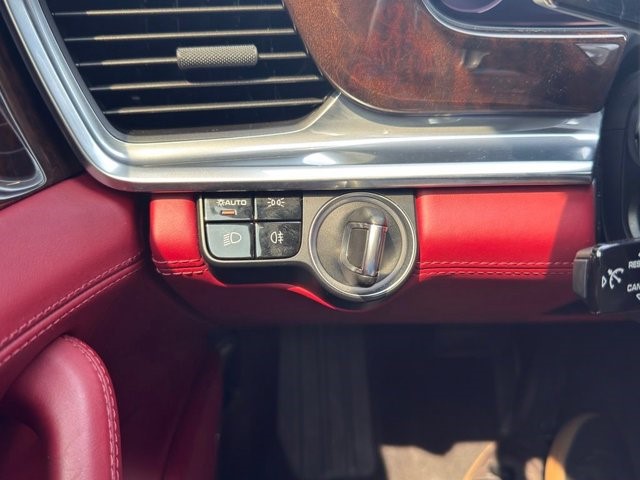2019 Porsche Panamera Base - Photo 18