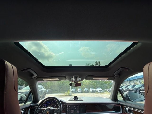2019 Porsche Panamera Base - Photo 34