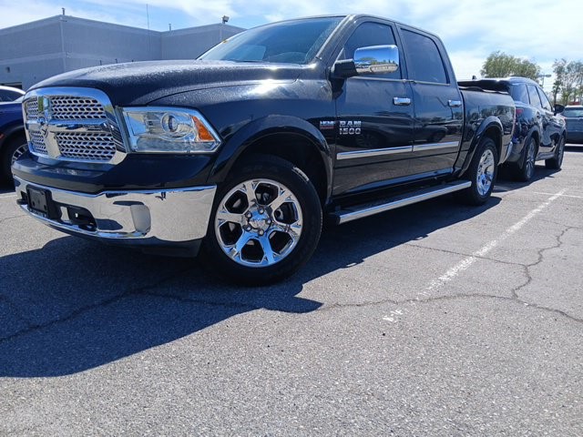 2013 Ram 1500 Laramie 4WD Crew Cab 140.5" Laramie Gas V8 5.7L/345 [3]