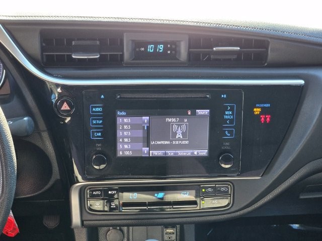 2019 Toyota Corolla LE - Photo 17