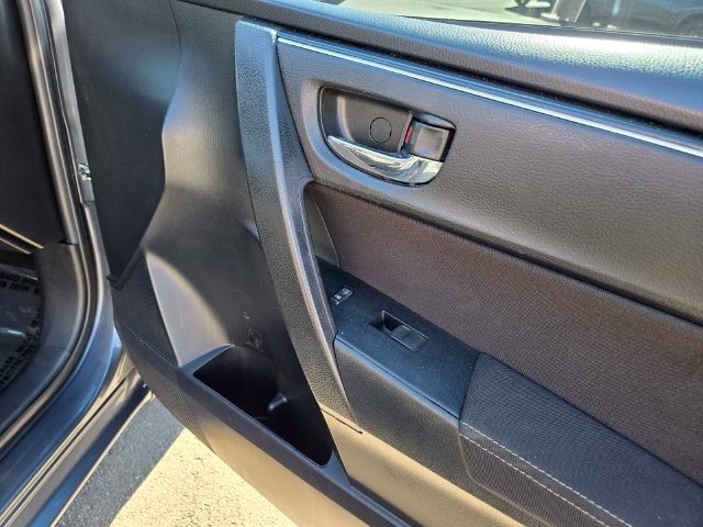 2019 Toyota Corolla LE - Photo 25