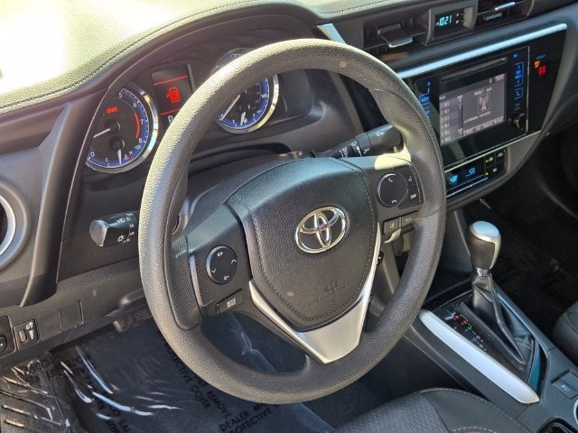 2019 Toyota Corolla LE - Photo 27