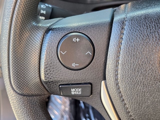 2019 Toyota Corolla LE - Photo 31