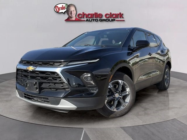 2025 Chevrolet Blazer LT FWD 4dr LT w/2LT Turbocharged Gas I4 2.0L/ [1]