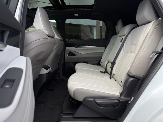 2027 INFINITI QX65 SPORT SPORT AWD Intercooled Turbo Premium Gasoline I-4 2.0 L/122 [19]
