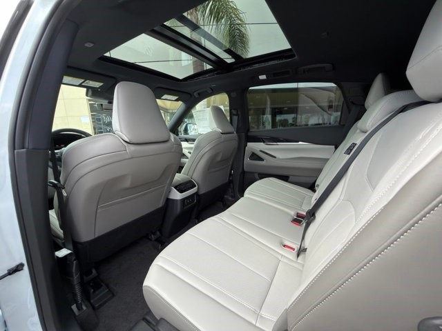 2027 INFINITI QX65 SPORT SPORT AWD Intercooled Turbo Premium Gasoline I-4 2.0 L/122 [21]