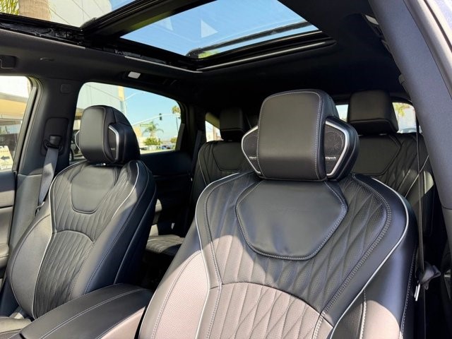 2027 INFINITI QX65 AUTOGRAPH AUTOGRAPH AWD Intercooled Turbo Premium Gasoline I-4 2.0 L/122 [17]
