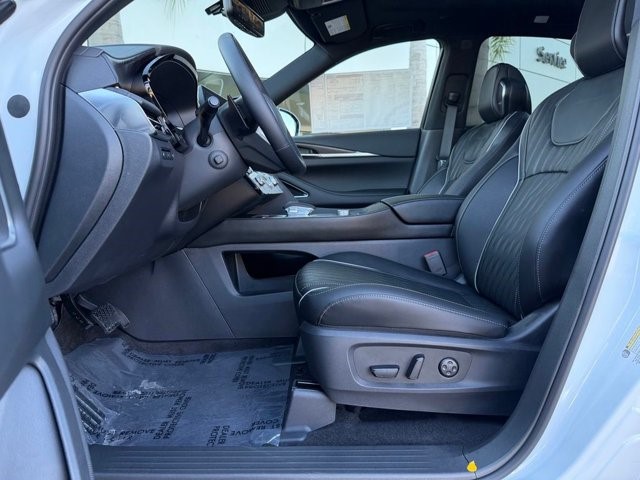 2027 INFINITI QX65 AUTOGRAPH AUTOGRAPH AWD Intercooled Turbo Premium Gasoline I-4 2.0 L/122 [13]