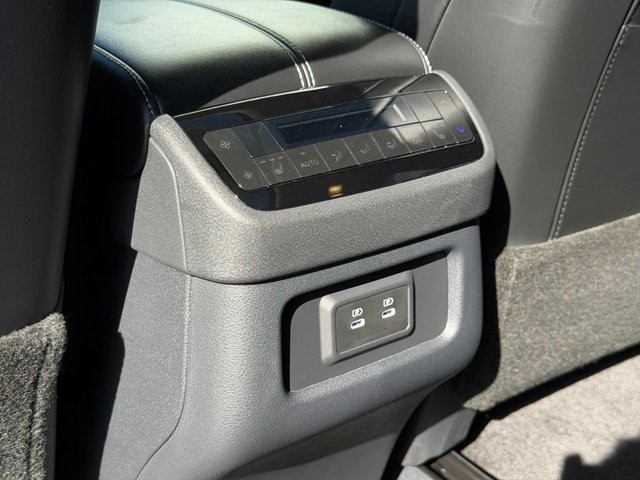 2027 INFINITI QX60 LUXE LUXE FWD Intercooled Turbo Premium Gasoline I-4 2.0 L/122 [19]