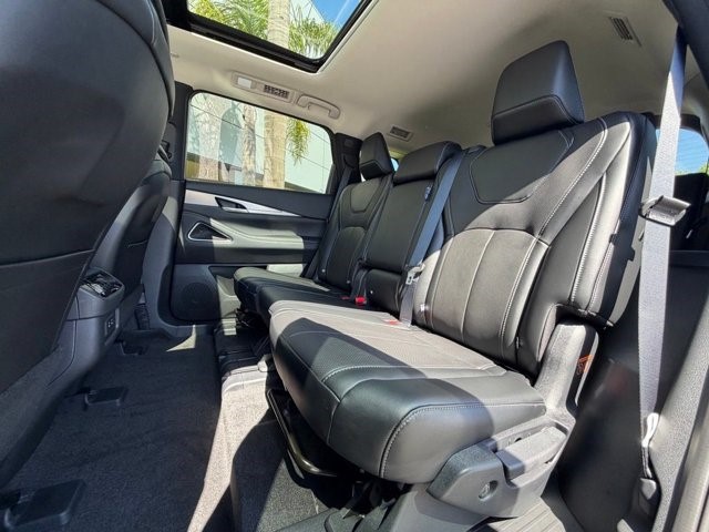2027 INFINITI QX60 LUXE LUXE FWD Intercooled Turbo Premium Gasoline I-4 2.0 L/122 [18]