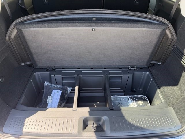 2027 INFINITI QX60 LUXE LUXE FWD Intercooled Turbo Premium Gasoline I-4 2.0 L/122 [24]