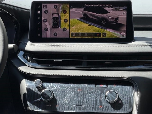 2027 INFINITI QX60 LUXE LUXE FWD Intercooled Turbo Premium Gasoline I-4 2.0 L/122 [33]
