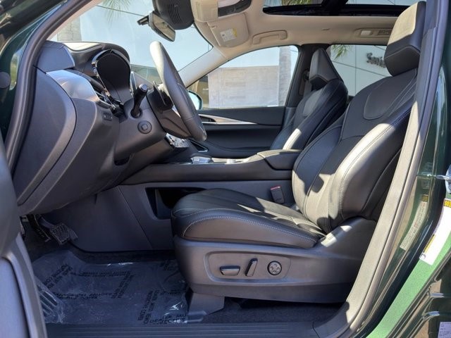 2027 INFINITI QX60 LUXE LUXE FWD Intercooled Turbo Premium Gasoline I-4 2.0 L/122 [14]