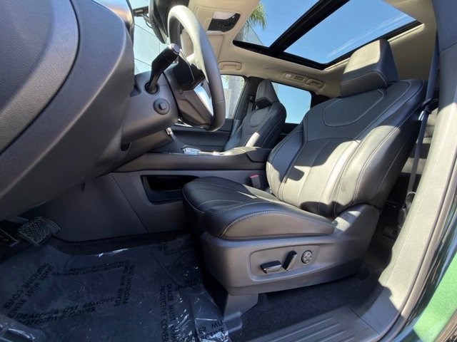 2027 INFINITI QX60 LUXE LUXE FWD Intercooled Turbo Premium Gasoline I-4 2.0 L/122 [15]
