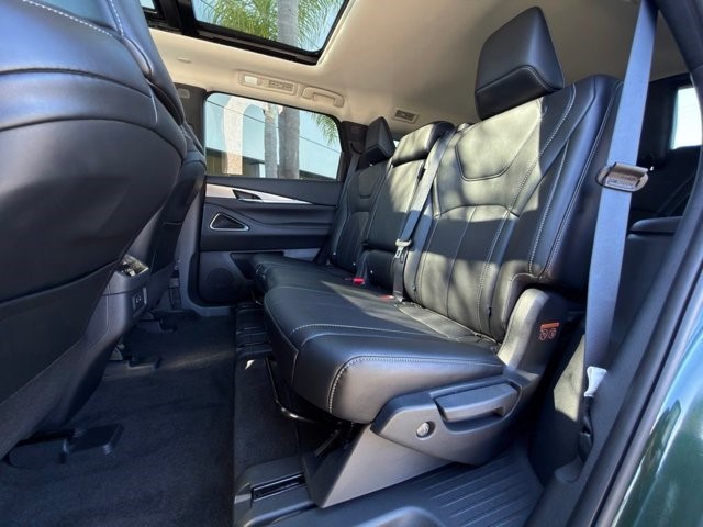 2027 INFINITI QX60 LUXE LUXE FWD Intercooled Turbo Premium Gasoline I-4 2.0 L/122 [18]