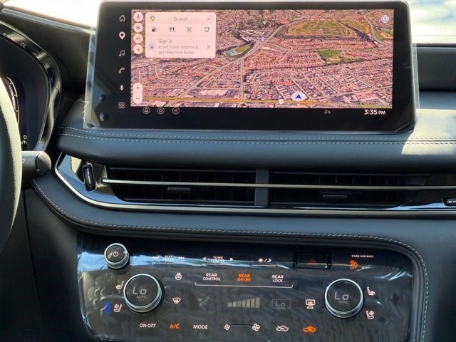 2027 INFINITI QX60 LUXE LUXE FWD Intercooled Turbo Premium Gasoline I-4 2.0 L/122 [33]