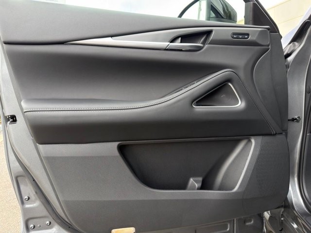 2027 INFINITI QX60 LUXE LUXE FWD Intercooled Turbo Premium Gasoline I-4 2.0 L/122 [11]