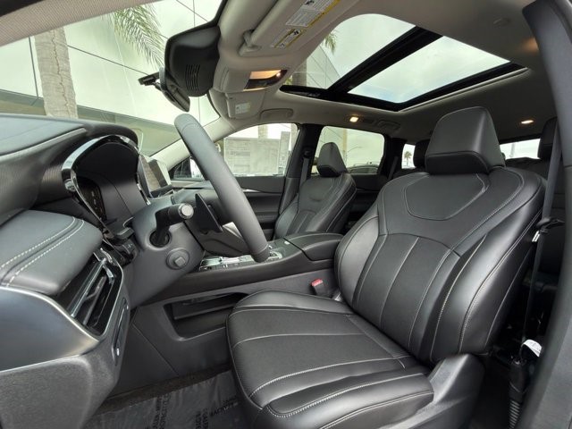 2027 INFINITI QX60 LUXE LUXE FWD Intercooled Turbo Premium Gasoline I-4 2.0 L/122 [16]