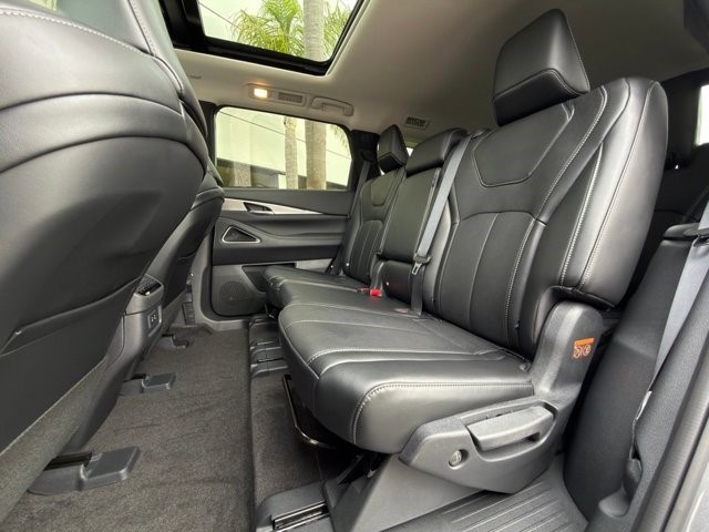 2027 INFINITI QX60 LUXE LUXE FWD Intercooled Turbo Premium Gasoline I-4 2.0 L/122 [18]