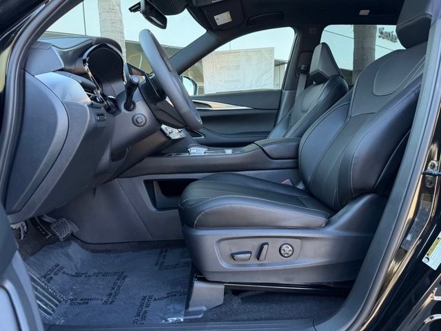 2027 INFINITI QX60 SPORT SPORT AWD Intercooled Turbo Premium Gasoline I-4 2.0 L/122 [13]