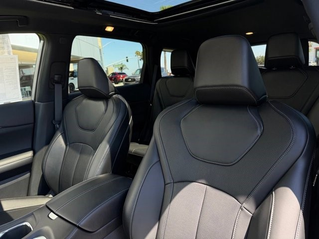 2027 INFINITI QX60 SPORT SPORT AWD Intercooled Turbo Premium Gasoline I-4 2.0 L/122 [18]