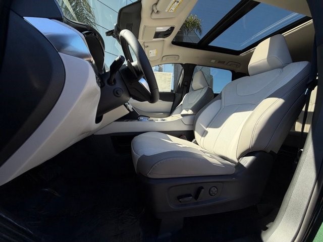 2027 INFINITI QX60 LUXE LUXE AWD Intercooled Turbo Premium Gasoline I-4 2.0 L/122 [14]