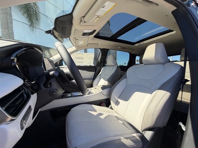 2027 INFINITI QX60 LUXE LUXE AWD Intercooled Turbo Premium Gasoline I-4 2.0 L/122 [15]