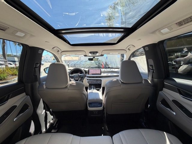 2027 INFINITI QX60 LUXE LUXE AWD Intercooled Turbo Premium Gasoline I-4 2.0 L/122 [26]