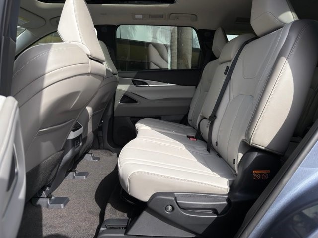 2027 INFINITI QX60 LUXE LUXE AWD Intercooled Turbo Premium Gasoline I-4 2.0 L/122 [19]