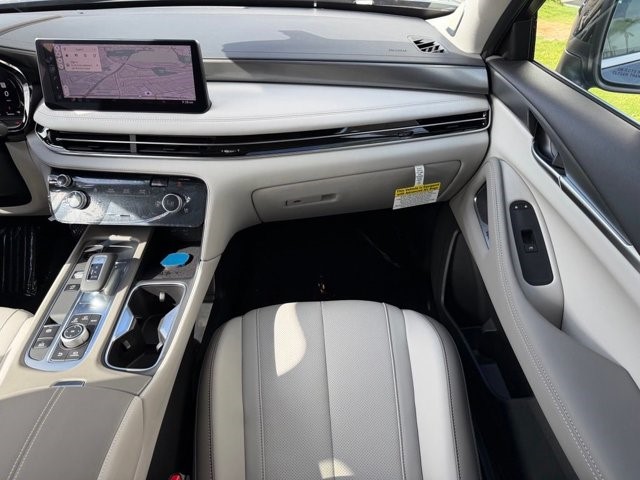 2027 INFINITI QX60 LUXE LUXE AWD Intercooled Turbo Premium Gasoline I-4 2.0 L/122 [31]