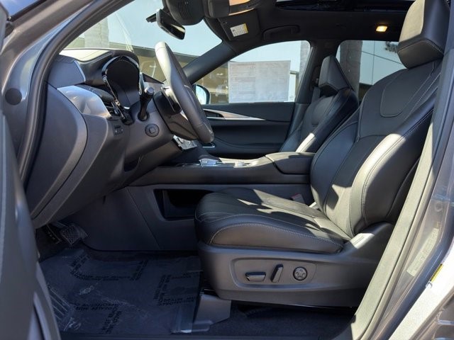 2027 INFINITI QX60 SPORT SPORT AWD Intercooled Turbo Premium Gasoline I-4 2.0 L/122 [14]