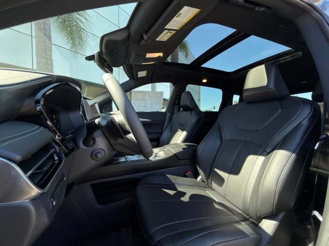 2027 INFINITI QX60 SPORT SPORT AWD Intercooled Turbo Premium Gasoline I-4 2.0 L/122 [16]