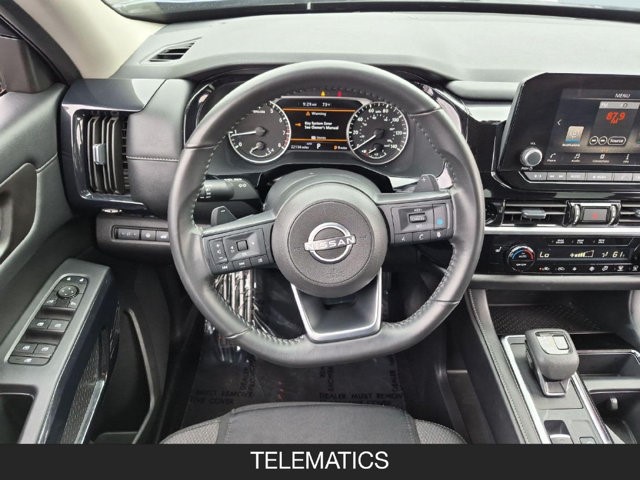 2025 Nissan Pathfinder SV - Photo 12