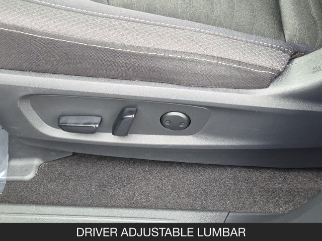 2025 Nissan Pathfinder SV - Photo 15