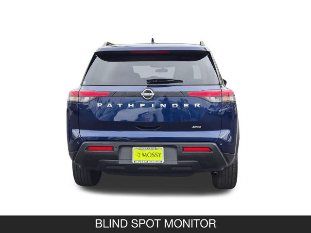 2025 Nissan Pathfinder SV - Photo 8