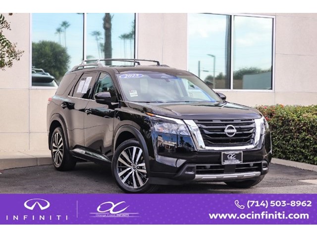 2025 Nissan Pathfinder Platinum