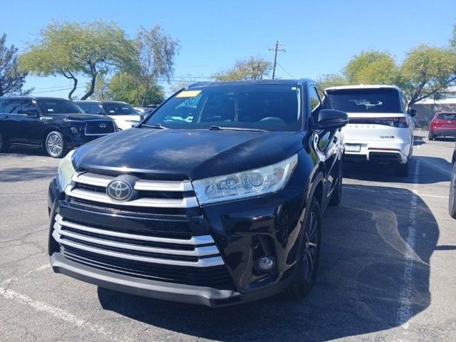 2017 Toyota Highlander XLE XLE V6 FWD Regular Unleaded V-6 3.5 L/211 [0]