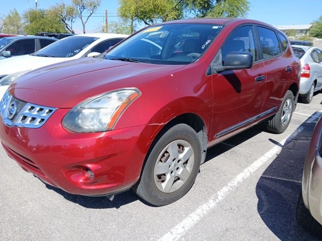 2014 Nissan Rogue Select S FWD 4dr S Regular Unleaded I-4 2.5 L/152 [0]